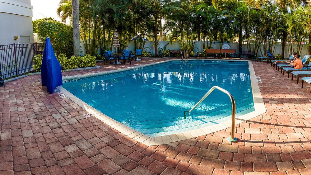 Four Points By Sheraton Fort Lauderdale Airport/Cruise Port Exterior photo